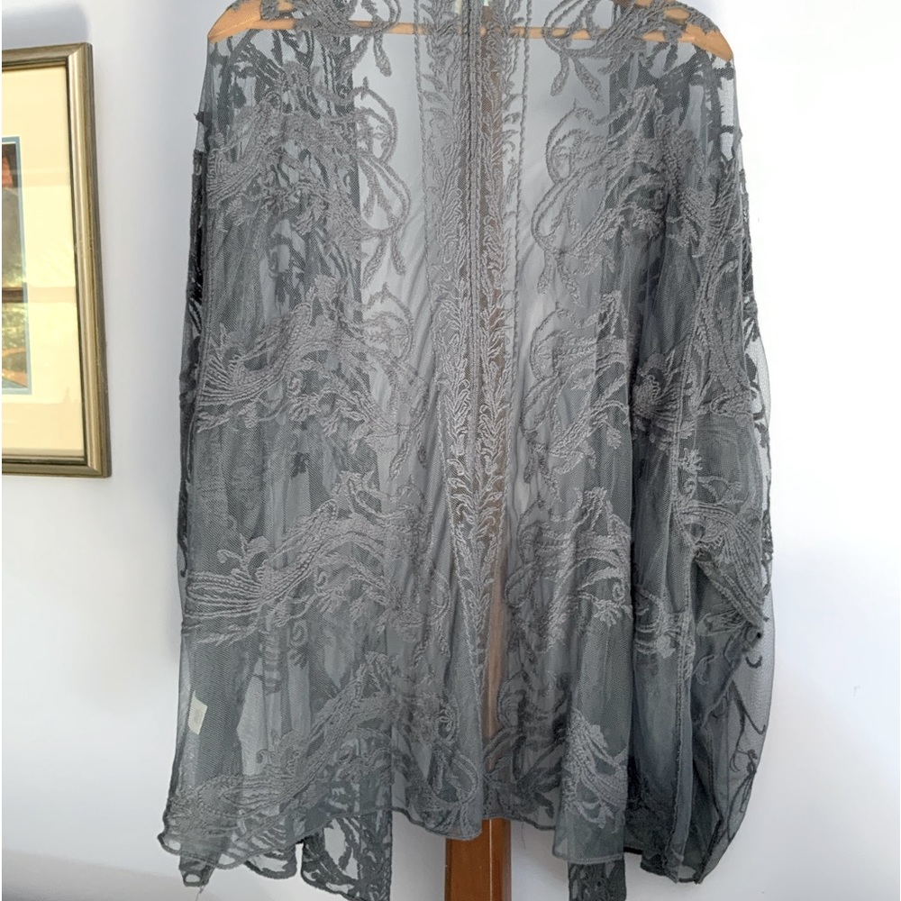Freesia Bloom Kimono